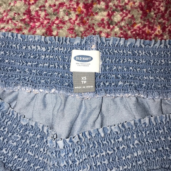 (jean looking) off the shoulder shirt - Picture 3 of 3